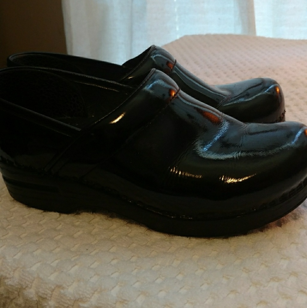 Dansko professional patton clogs